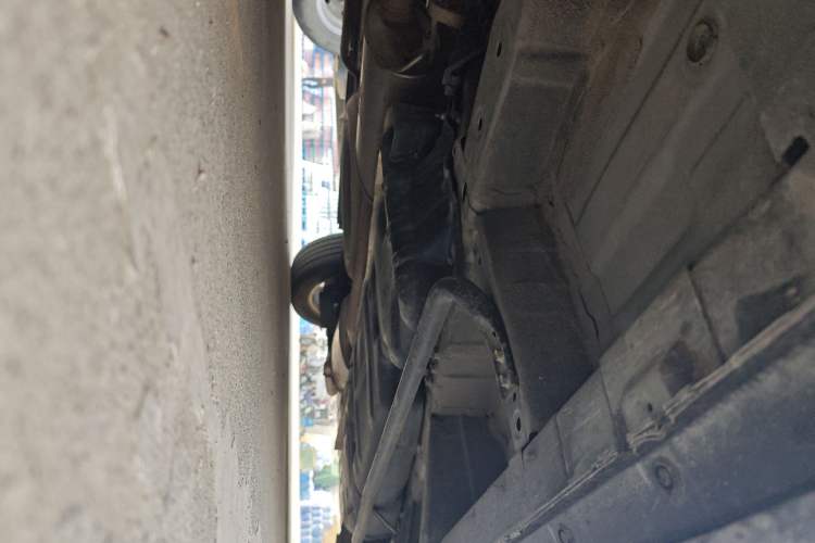 Used Nissan Quest 2015 3.5L SL Chassis Front Left
