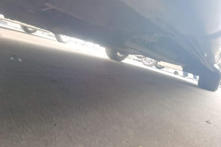 Used Nissan Quest 2015 3.5L SL Chassis Front Left