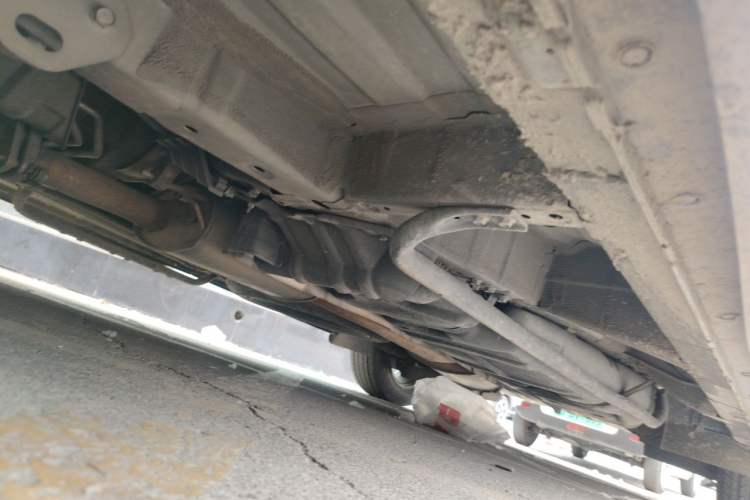 Used Nissan Quest 2015 3.5L SL Chassis Front Left