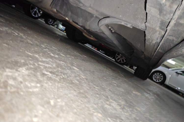 Used Nissan Quest 2015 3.5L SL Chassis Front Left