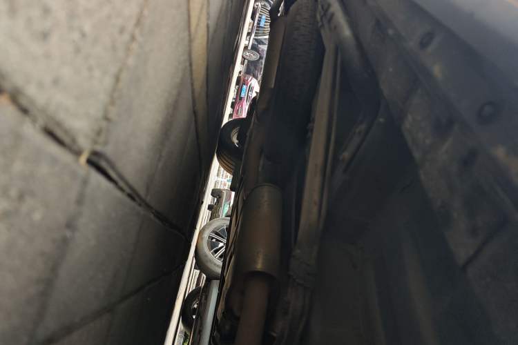 Used Nissan Quest 2015 3.5L SL Chassis Front Right