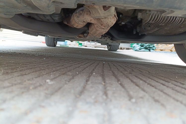 Used Nissan Quest 2015 3.5L SL Chassis Front