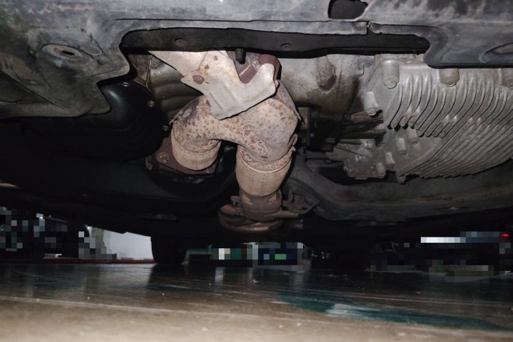 Used Nissan Quest 2015 3.5L SL Chassis Front