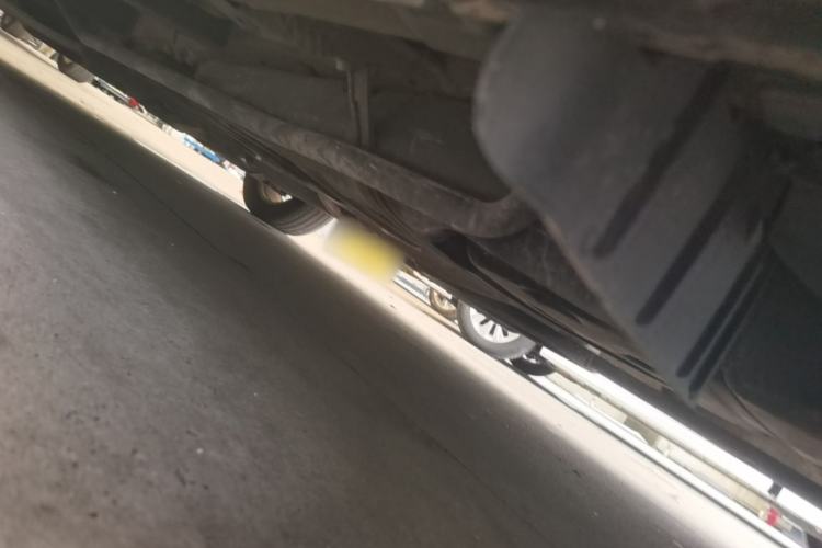 Used Nissan Quest 2015 3.5L SL Chassis Rear Left