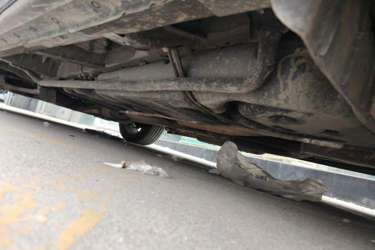 Used Nissan Quest 2015 3.5L SL Chassis Rear Left