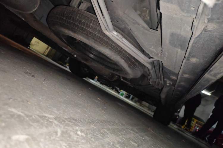 Used Nissan Quest 2015 3.5L SL Chassis Rear Right