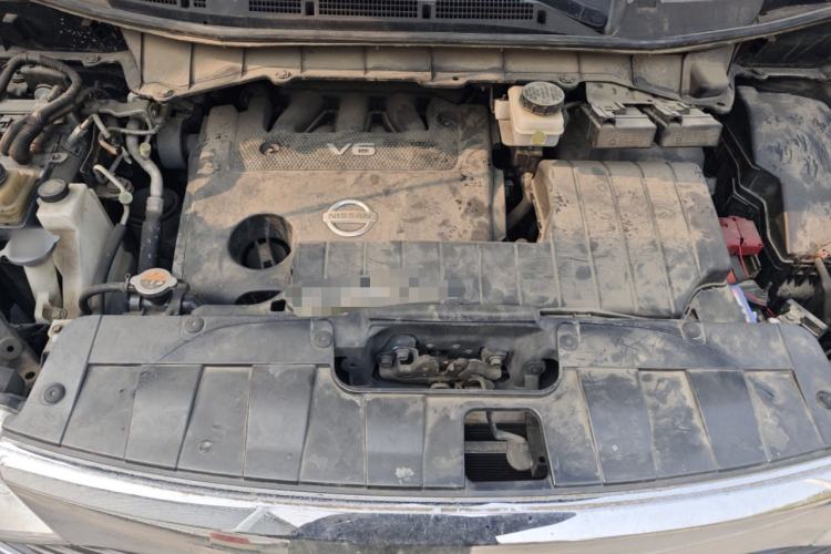 Used Nissan Quest 2015 3.5L SL Engine Bay