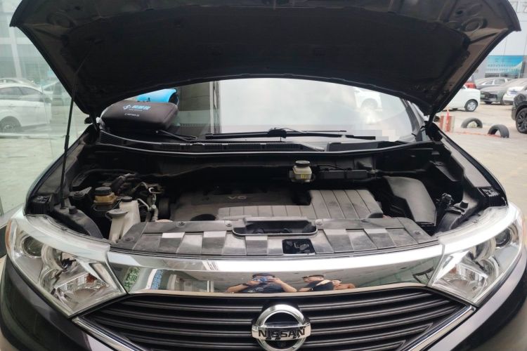 Used Nissan Quest 2015 3.5L SL Engine Bay