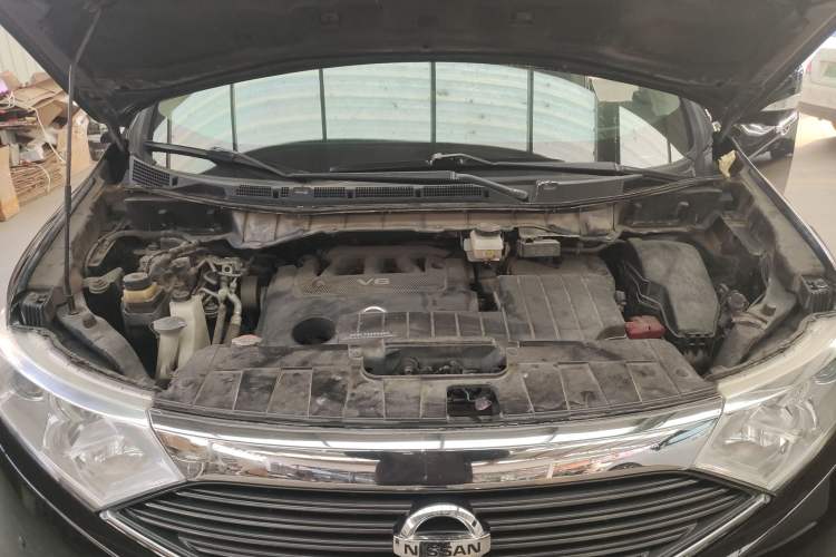 Used Nissan Quest 2015 3.5L SL Engine Bay