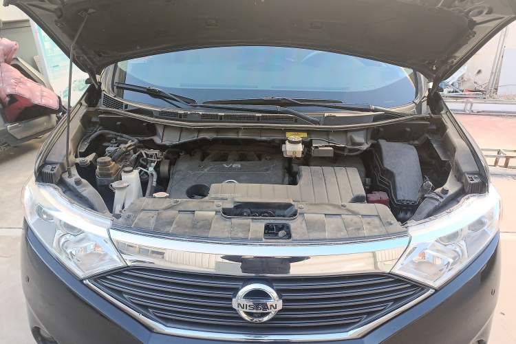 Used Nissan Quest 2015 3.5L SL Engine Bay