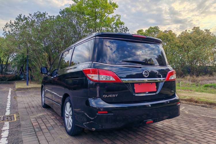 Used Nissan Quest 2015 3.5L SL Exterior 3