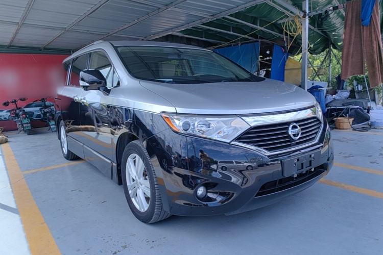 Used Nissan Quest 2015 3.5L SL Front Right 45 Deg
