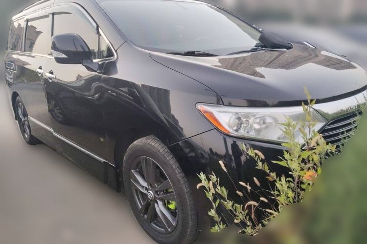Used Nissan Quest 2015 3.5L SL Front Right 45 Deg