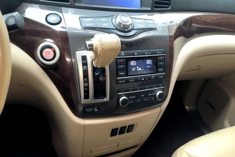 Used Nissan Quest 2015 3.5L SL Gear Lever