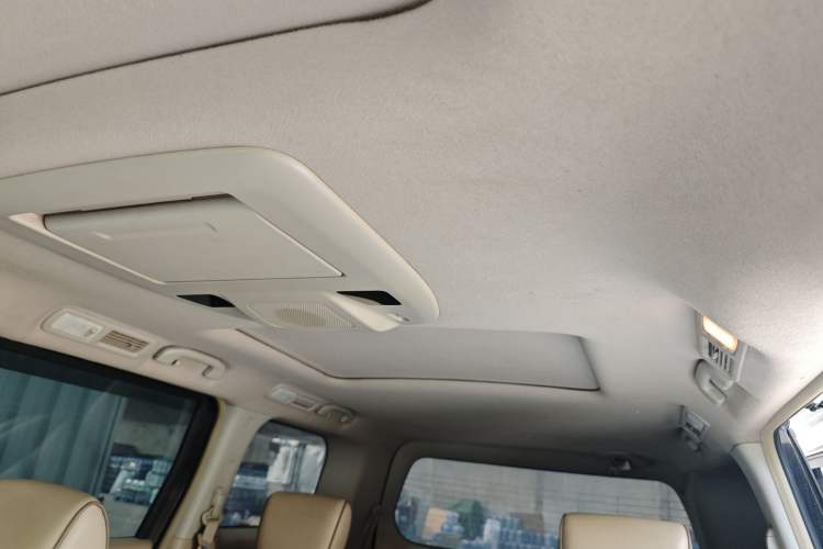 Used Nissan Quest 2015 3.5L SL Headliner