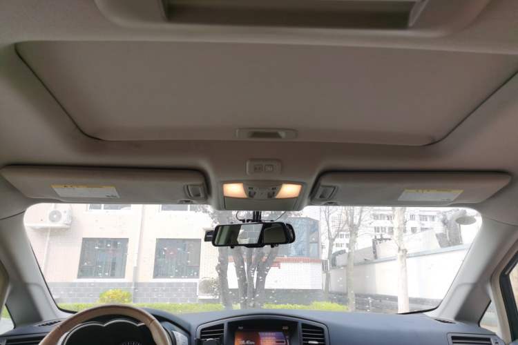 Used Nissan Quest 2015 3.5L SL Headliner