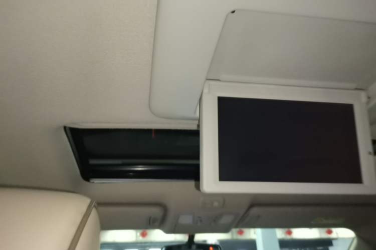 Used Nissan Quest 2015 3.5L SL Headliner