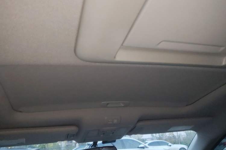 Used Nissan Quest 2015 3.5L SL Headliner