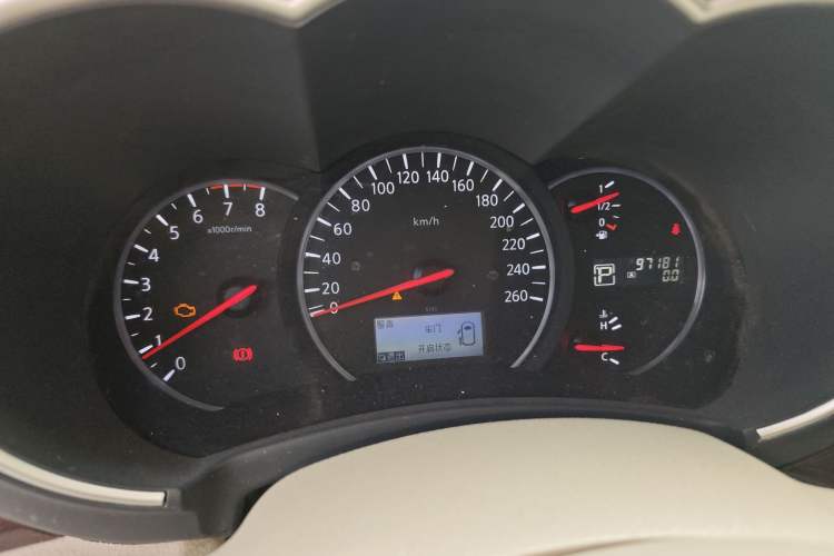 Used Nissan Quest 2015 3.5L SL Instrument Cluster