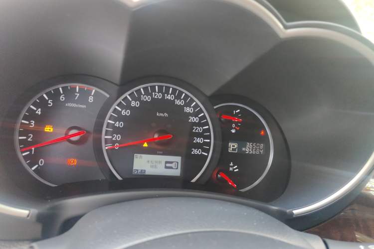 Used Nissan Quest 2015 3.5L SL Instrument Cluster