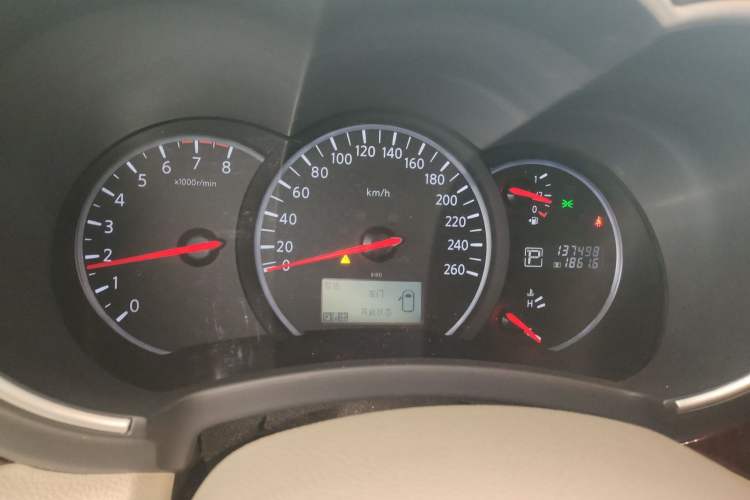 Used Nissan Quest 2015 3.5L SL Instrument Cluster