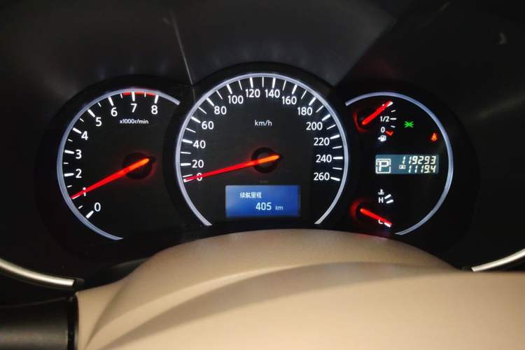 Used Nissan Quest 2015 3.5L SL Instrument Cluster
