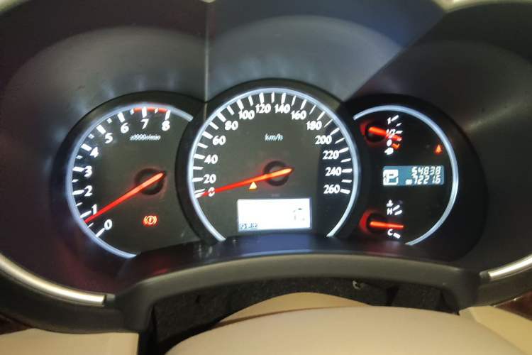 Used Nissan Quest 2015 3.5L SL Instrument Cluster