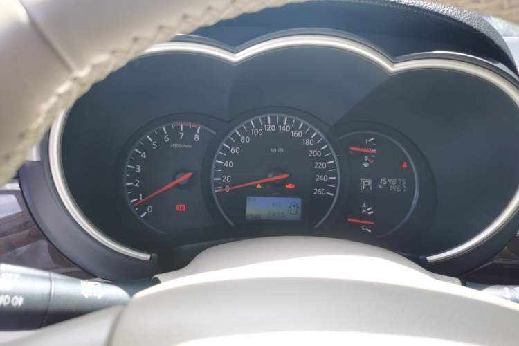Used Nissan Quest 2015 3.5L SL Instrument Cluster