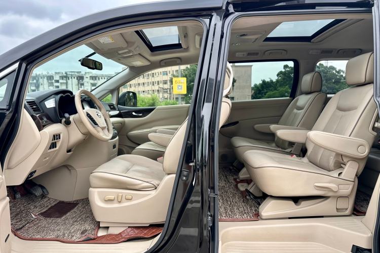 Used Nissan Quest 2015 3.5L SL Interior 1