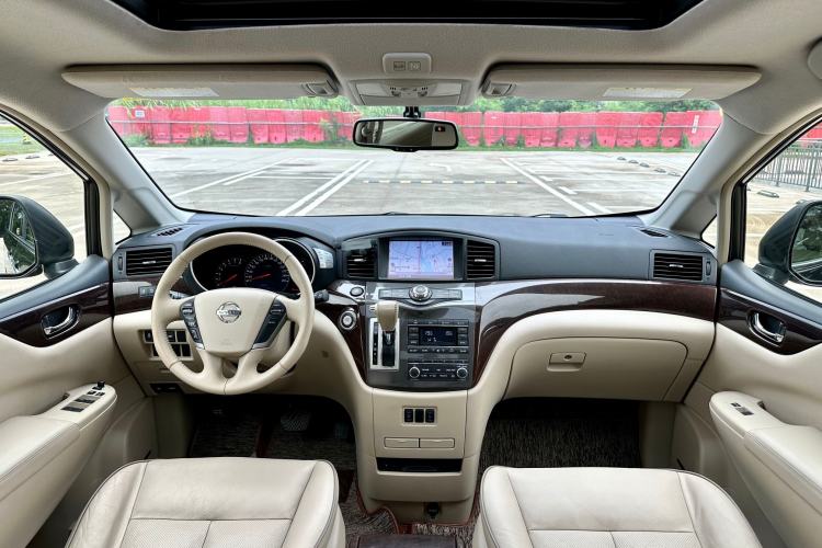 Used Nissan Quest 2015 3.5L SL Interior 2
