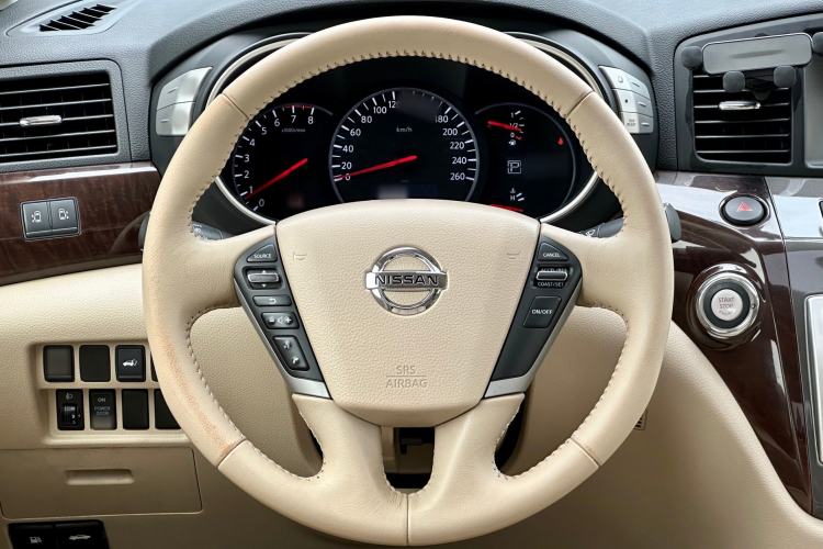 Used Nissan Quest 2015 3.5L SL Interior 3