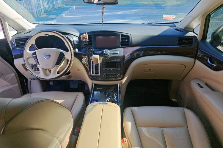 Used Nissan Quest 2015 3.5L SL Interior 3