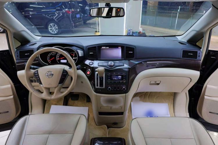 Used Nissan Quest 2015 3.5L SL Interior 3