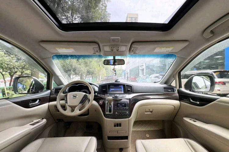 Used Nissan Quest 2015 3.5L SL Interior 5