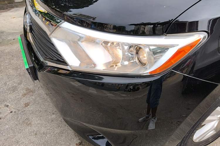 Used Nissan Quest 2015 3.5L SL Left Front Headlight