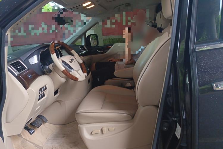 Used Nissan Quest 2015 3.5L SL Left Front Seat