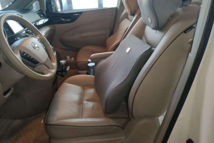 Used Nissan Quest 2015 3.5L SL Left Front Seat