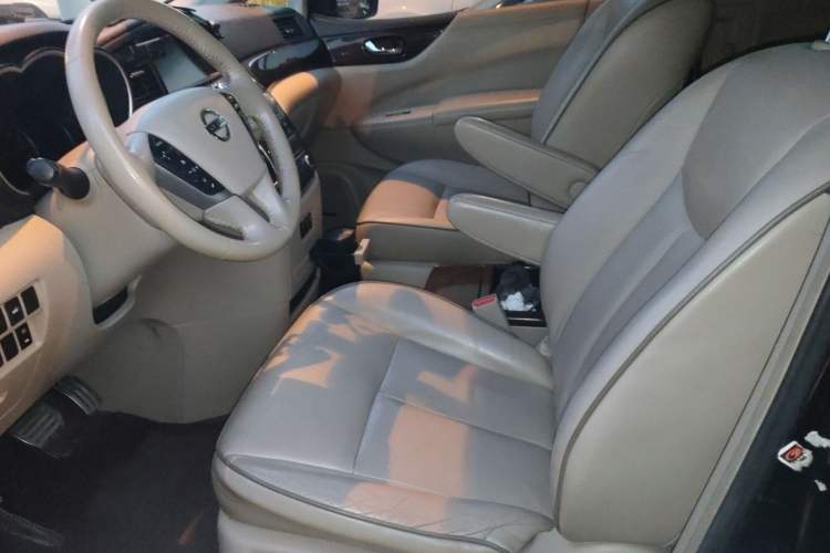 Used Nissan Quest 2015 3.5L SL Left Front Seat