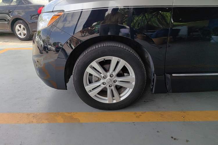 Used Nissan Quest 2015 3.5L SL Left Front Wheel Hub