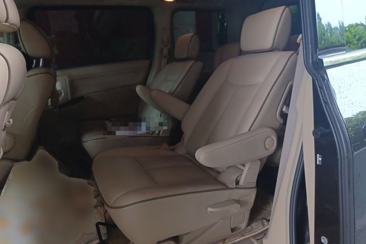 Used Nissan Quest 2015 3.5L SL Left Rear Seat