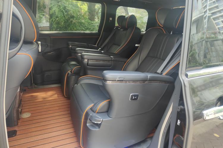 Used Nissan Quest 2015 3.5L SL Left Rear Seat