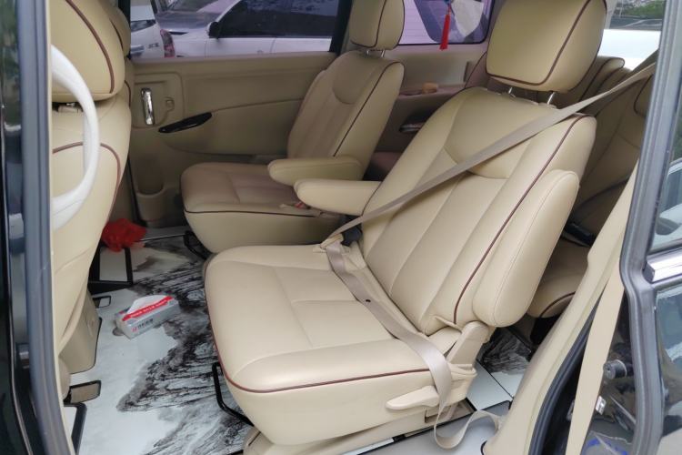 Used Nissan Quest 2015 3.5L SL Left Rear Seat