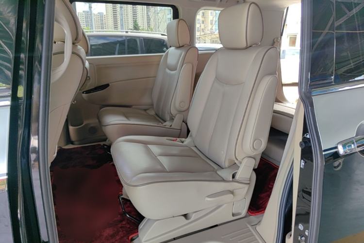 Used Nissan Quest 2015 3.5L SL Left Rear Seat