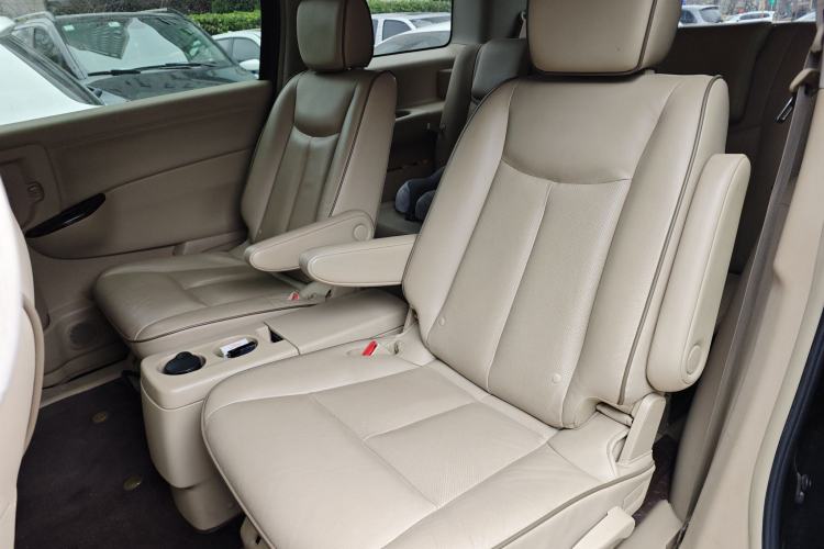 Used Nissan Quest 2015 3.5L SL Left Rear Seat
