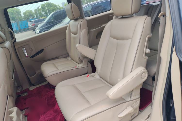 Used Nissan Quest 2015 3.5L SL Left Rear Seat