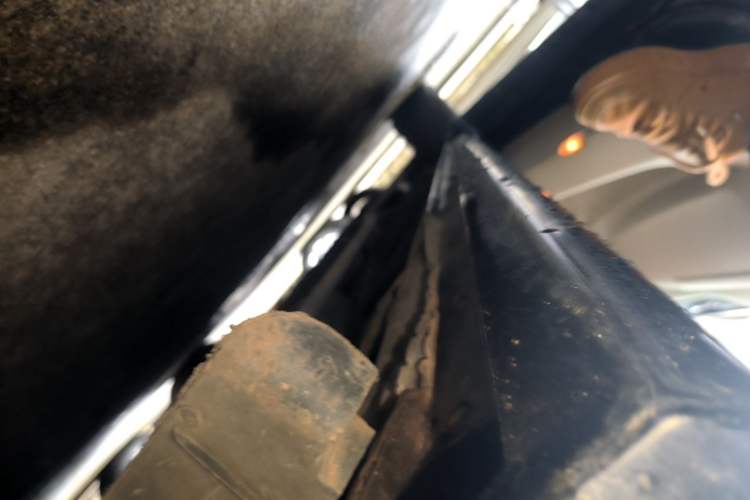 Used Nissan Quest 2015 3.5L SL Left Side Sill