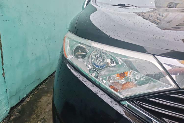 Used Nissan Quest 2015 3.5L SL Right Front Headlight