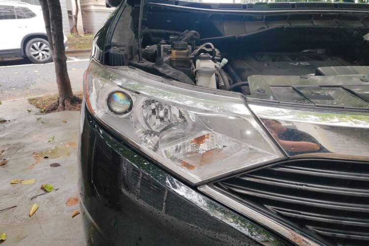Used Nissan Quest 2015 3.5L SL Right Front Headlight