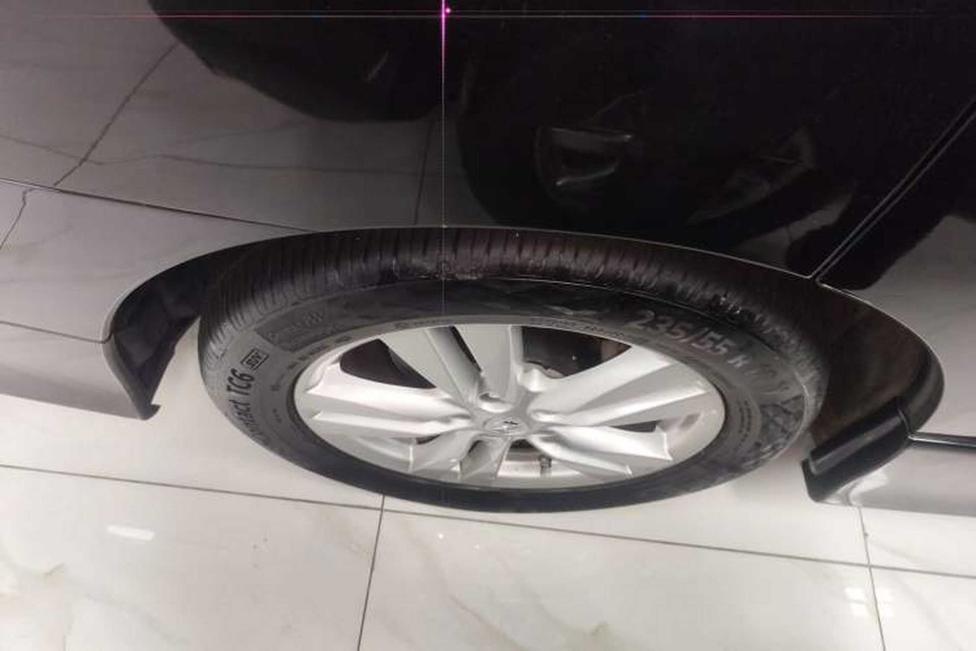 Used Nissan Quest 2015 3.5L SL Right Rear Wheel Hub