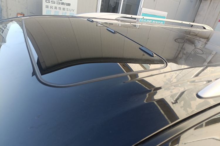 Used Nissan Quest 2015 3.5L SL Roof